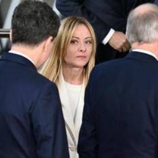 Iran, Meloni: "Nessuno pensa a missione militare per forzare blocco Hormuz"