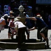 Fine del caldo, arriva la svolta meteo: temporali e temperature in calo da domani Fine del caldo, arriva la svolta meteo: temporali e temperature in calo da domani