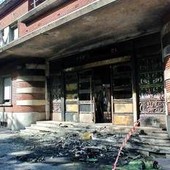 Francia, scuola ancora in tilt: 500 licei chiusi dopo protesta violenta Francia, scuola ancora in tilt: 500 licei chiusi dopo protesta violenta