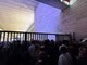 &quot;Giù le mani dalla Flotilla&quot;, manifestanti pro Pal bloccano stazione centrale a Napoli. A Roma Termini accessi contingentati