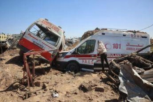 Gaza, Hamas accusa Israele: &quot;Esecuzioni sommarie dei paramedici&quot;