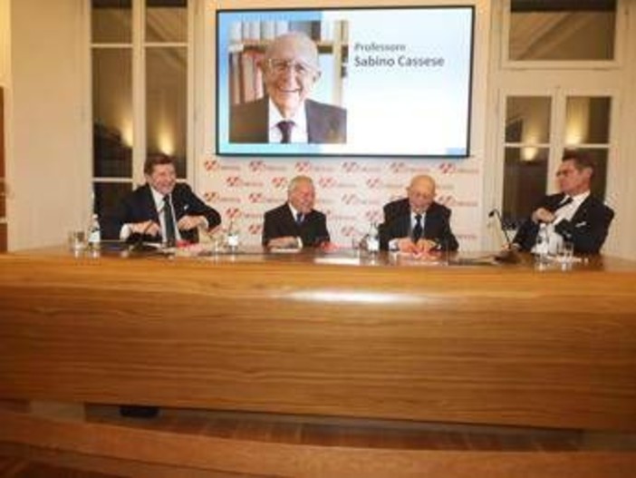 Premi, il Catricalà 2025 a Sabino Cassese e Andrea Illy Premi, il Catricalà 2025 a Sabino Cassese e Andrea Illy