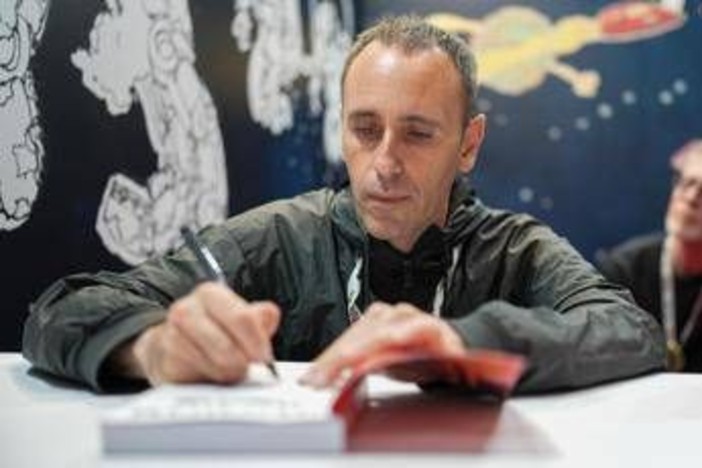 Zerocalcare e la polemica su Due Spicci: "Non pago io, ma potevo essere alleato" Zerocalcare e la polemica su Due Spicci: "Non pago io, ma potevo essere alleato"