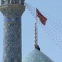 Iran, bandiera rossa annuncia vendetta dopo attacchi Israele