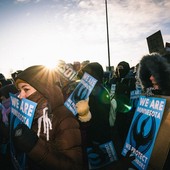 In migliaia a Minneapolis contro Ice, appare a sorpresa Bruce Springsteen In migliaia a Minneapolis contro Ice, appare a sorpresa Bruce Springsteen