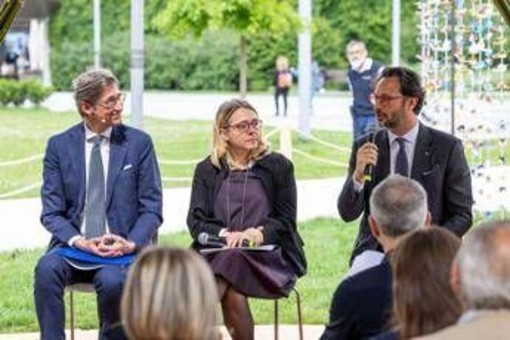 Al via a Milano ReNest: "Dalle radici al futuro, un viaggio dentro al cibo" Al via a Milano ReNest: "Dalle radici al futuro, un viaggio dentro al cibo"