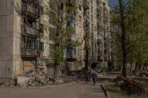 Ucraina-Russia, scaduta la tregua. Trump: &quot;Speriamo in un accordo questa settimana&quot;