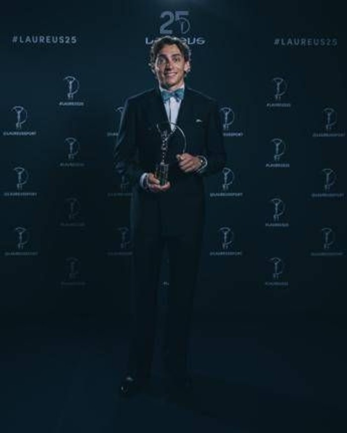 Laureus Awards, Duplantis è lo 'Sportivo dell'Anno', Simon Biles vince tra le donne