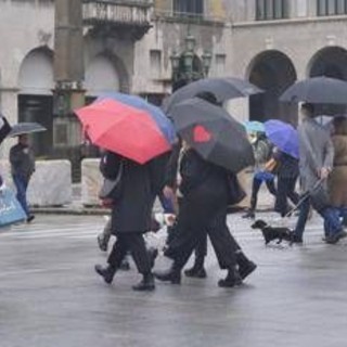 Maltempo, sette regioni in allerta meteo: più a rischio Piemonte, Valle d’Aosta, Lombardia e Sardegna