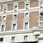 Choc al Viminale, dipendente si lancia dal quarto piano e muore Choc al Viminale, dipendente si lancia dal quarto piano e muore