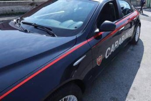 Furto a casa di un dirigente sportivo, preso il ladro: è un calciatore avversario Furto a casa di un dirigente sportivo, preso il ladro: è un calciatore avversario