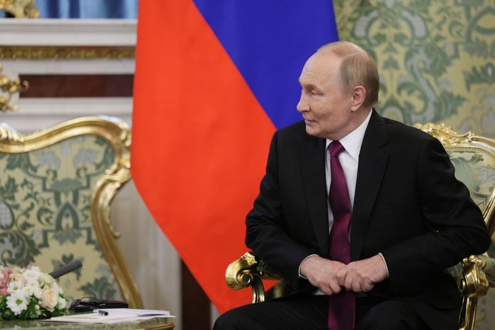 Putin “Negoziati con Usa su armi strategiche dopo quelli su Ucraina”