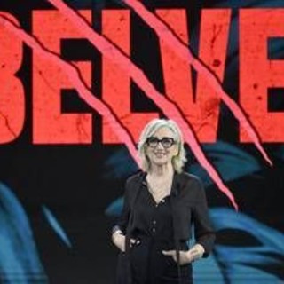 Lunetta Savino a Belve: &quot;Brignano? Il peggior baciatore sul set&quot;