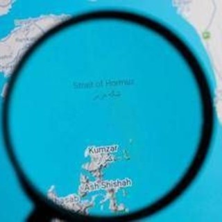 Iran, raid su studi tv del Qatar. Teheran: "Marines? Ottimo cibo per gli squali". W. Post: "Pentagono si prepara a operazioni di terra" - La diretta