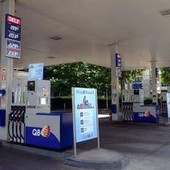 Caro carburanti, anche Q8 mette un tetto ai prezzi di benzina e diesel Caro carburanti, anche Q8 mette un tetto ai prezzi di benzina e diesel