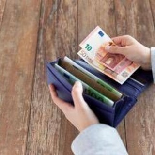 Rateizzano, rinunciano a spese salute, hanno scarsa fiducia in istituzioni: ecco gli italiani del 2025