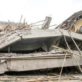 Indonesia, scuola crollata a Giava: &quot;Nessun segno di vita&quot;