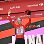 Pogacar vince in solitaria alla Vuelta e blinda la maglia rossa