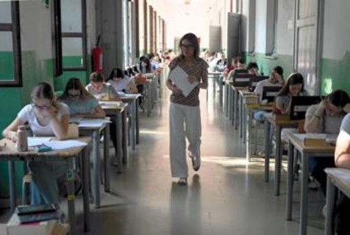 Maturità 2026, al via l'esame con la prova di italiano per 527mila studenti Maturità 2026, al via l'esame con la prova di italiano per 527mila studenti