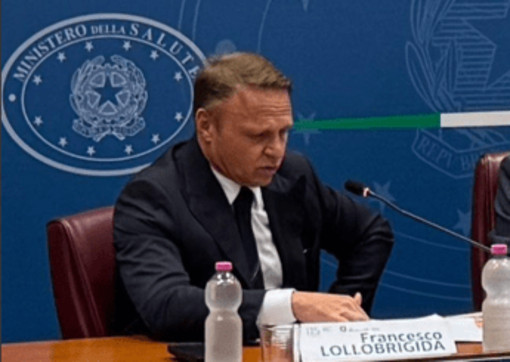 Lollobrigida: &quot;Tutelare miele italiano da prodotti scadenti di Paesi extra Ue&quot;