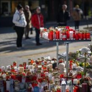 Crans-Montana, aggrediti giornalisti italiani: inviata Rai colpita con acqua gelida