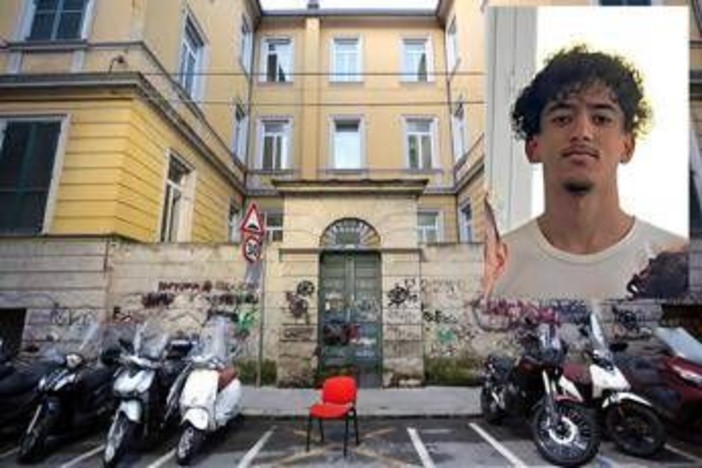 Aba ucciso a scuola, parla l'ex fidanzata di Atif: "Dopo le coltellate è venuto da me, lo sguardo freddo e l'arma ancora in mano"