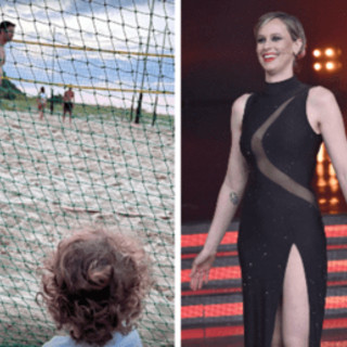 Pellegrini, Matilde guarda papà Matteo giocare in spiaggia: l'orgoglio di Federica