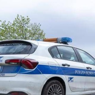 Roma, scontro tra auto e moto: muore 22enne in via Ostiense Roma, scontro tra auto e moto: muore 22enne in via Ostiense