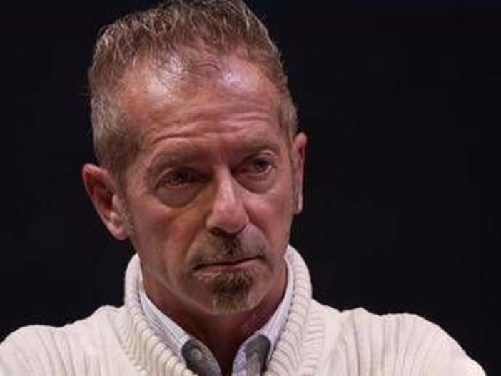 Caso Yara, Bossetti: "Io innocente, chiederemo nuove indagini" Caso Yara, Bossetti: "Io innocente, chiederemo nuove indagini"