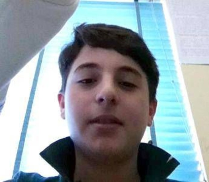 Caserta, 13enne ucciso a coltellate: assolto l'unico imputato. Le urla della madre: "Vergogna" Caserta, 13enne ucciso a coltellate: assolto l'unico imputato. Le urla della madre: "Vergogna"