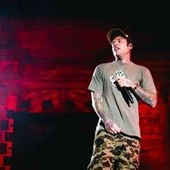 Fedez, spoiler del suo libro: da Sanremo al matrimonio finito con Ferragni