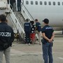 Contrasto all’immigrazione clandestina, espulsi 19 cittadini egiziani Contrasto all’immigrazione clandestina, espulsi 19 cittadini egiziani
