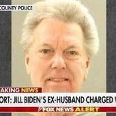 Usa, l'ex marito della first lady Jill Biden incriminato per l'omicidio della moglie