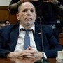 Harvey Weinstein condannato a 15 anni di carcere per violenza sessuale Harvey Weinstein condannato a 15 anni di carcere per violenza sessuale