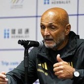 Spalletti 'assolve' Di Gregorio: "Contro l'Inter sfortunato, ma ha fatto parate da complimenti" Spalletti 'assolve' Di Gregorio: "Contro l'Inter sfortunato, ma ha fatto parate da complimenti"