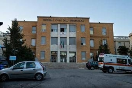Botulino, casi a Diamante: salgono a 10 indagati. C'è anche medico del 118