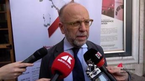 Aids, Antinori (Spallanzani): &quot;In Italia 2mila casi di Hiv l'anno, 140mila con infezione&quot;