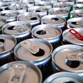 Energy drink e adolescenti, studio pediatri: "4 su 10 cominciano prima dei 12 anni" Energy drink e adolescenti, studio pediatri: "4 su 10 cominciano prima dei 12 anni"