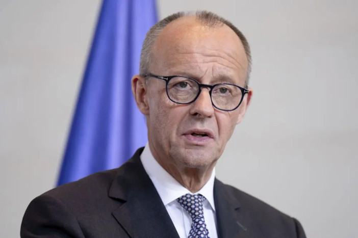 Merz “No a modifica confini con la forza in Ucraina”