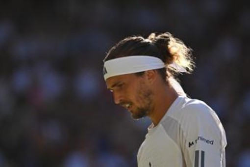 Sinner, la sfida di Zverev dopo Wimbledon: "Posso batterlo" Sinner, la sfida di Zverev dopo Wimbledon: "Posso batterlo"