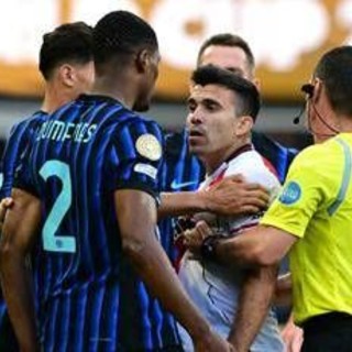 Dumfries-Acuna, rissa durante Inter-River Plate: cosa è successo - Video