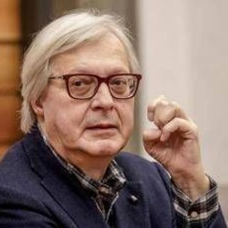 Sgarbi sottoposto a tracheostomia. Il bollettino medico: condizioni stabili, migliora quadro polmonare