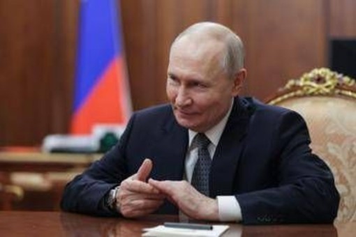 I voti gonfiati per Putin, il partito 'fantasma' e l'affluenza flop: gli altri dati delle elezioni in Russia I voti gonfiati per Putin, il partito 'fantasma' e l'affluenza flop: gli altri dati delle elezioni in Russia