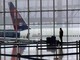 Stop ai passeggeri frettolosi, in aereo arriva la multa: l'idea in Turchia