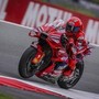 MotoGp, Marc Marquez vince gara sprint ad Assen. Quinto Bagnaia