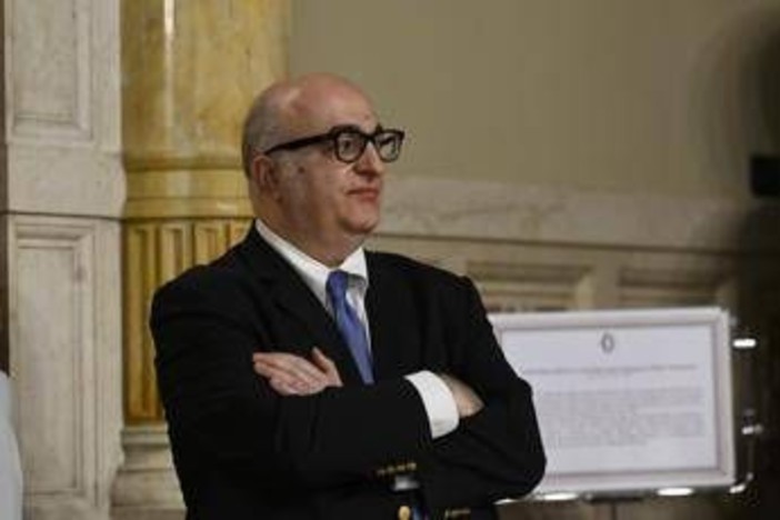 Mario Sechi sotto tutela per le minacce degli anarchici Mario Sechi sotto tutela per le minacce degli anarchici