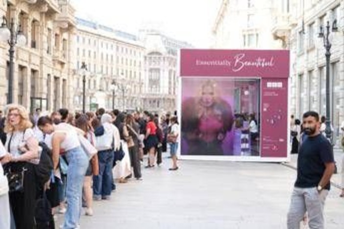 Milano Beauty Week, assalto ai pop up: lunghe code per profumi, esperienze skincare e make up Milano Beauty Week, assalto ai pop up: lunghe code per profumi, esperienze skincare e make up