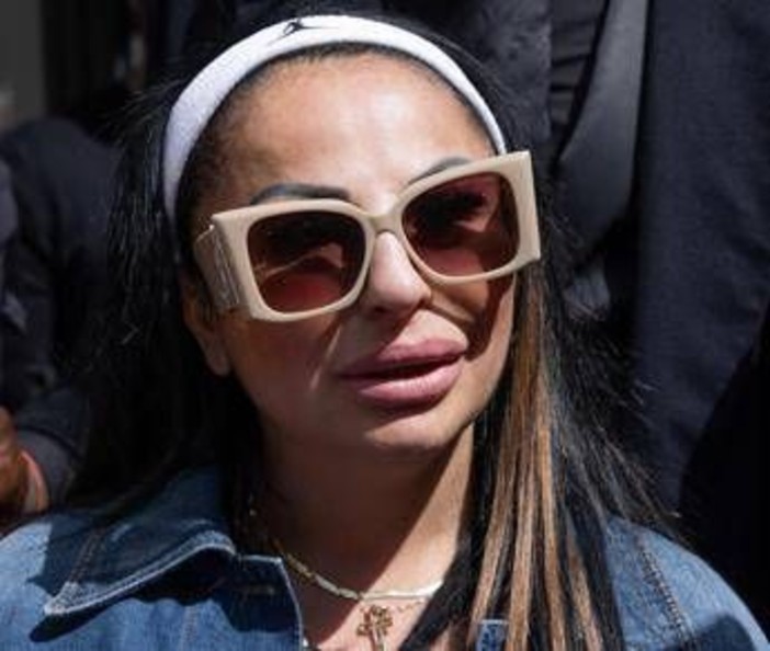 Elezioni Campania, tiktoker De Crescenzo non può votare: &quot;E' un'ingiustizia&quot;