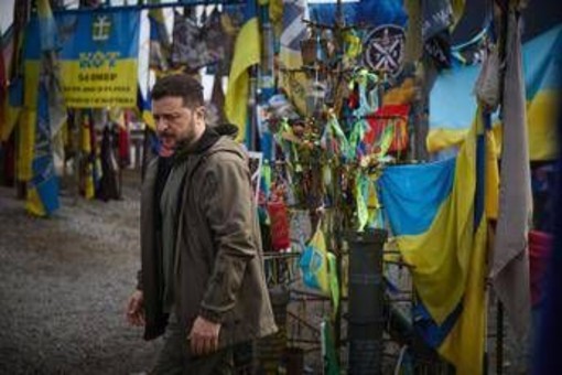 Ucraina, Zelensky insiste: &quot;Pressione su assassini Russia per fine guerra&quot;