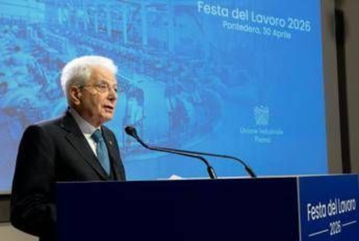 Mattarella: "Morti sul lavoro tributo inaccettabile, colmare il gap di genere"